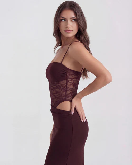 Virelle | Lace Contour Dress