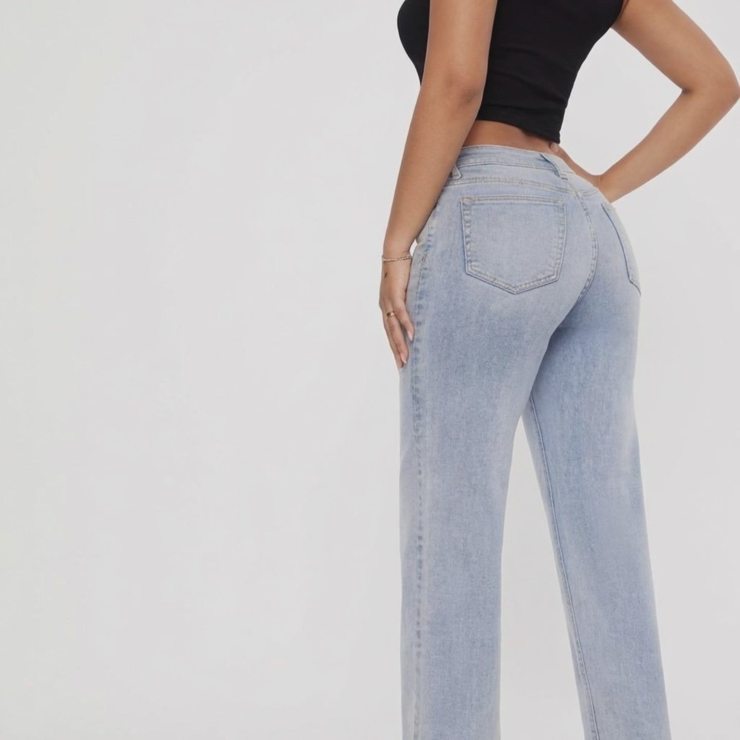 Įkelti vaizdo įrašą: Formuojantys tamprūs džinsai „Shape Fit“